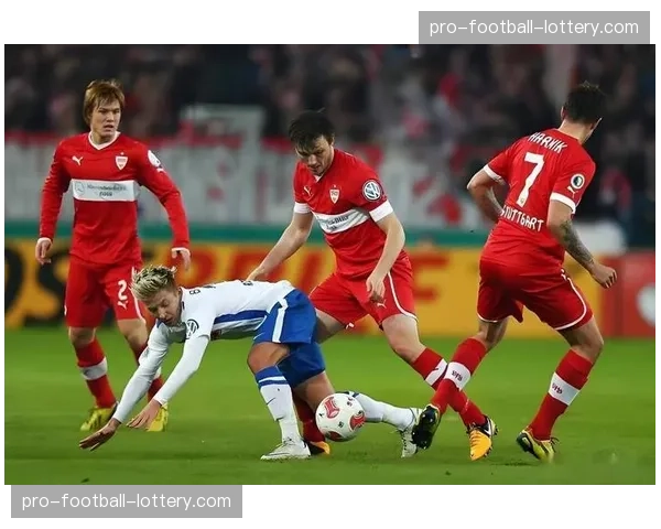 欧战资格关键战前瞻：法兰克福与弗赖堡的直面交锋