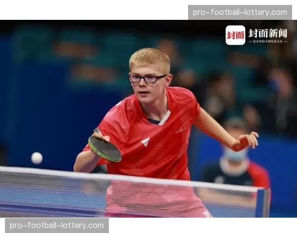 深度复盘：法国新星勒布伦奇战术解析，如何连续击败三位左架选手