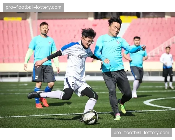 “全民足球日”活动在中超多座城市同步举行，数千球迷参与